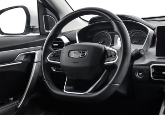 Подержанный автомобиль Geely Coolray 2021 года (14 фото)