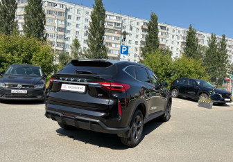 Подержанный автомобиль Haval F7 2024 года (5 фото)