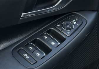 Подержанный автомобиль Hyundai Sonata 2020 года (15 фото)