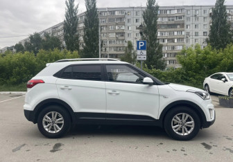 Подержанный автомобиль Hyundai Creta 2017 года (4 фото)