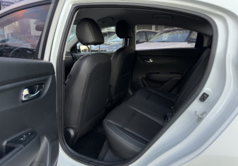Подержанный автомобиль Kia Rio Sedan 2020 года (12 фото)