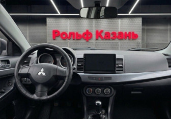 Подержанный автомобиль Mitsubishi Lancer Sedan 2008 года (7 фото)