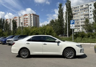 Подержанный автомобиль Toyota Camry Sedan 2016 года (4 фото)