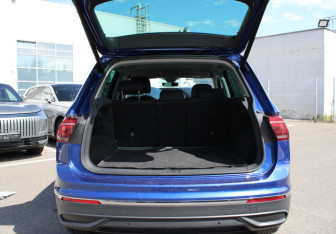 Подержанный автомобиль Volkswagen Tiguan 2021 года (22 фото)