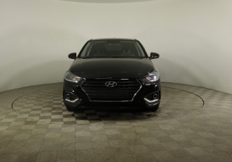 Подержанный автомобиль Hyundai Solaris Sedan 2019 года (2 фото)