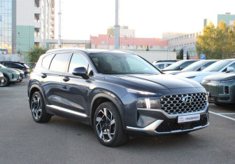 Подержанный автомобиль Hyundai Santa Fe 2021 года (5 фото)