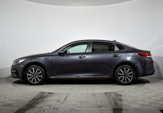 Подержанный автомобиль Kia Optima Sedan 2019 года (8 фото)