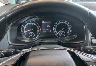 Подержанный автомобиль Skoda Karoq 2021 года (14 фото)