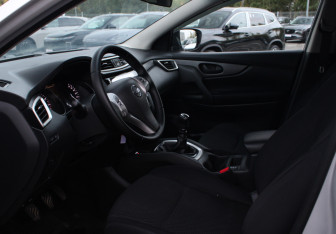 Подержанный автомобиль Nissan Qashqai 2018 года (7 фото)