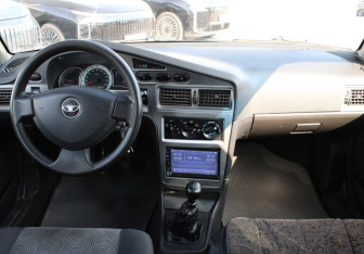 Подержанный автомобиль Daewoo Nexia Sedan 2011 года (9 фото)