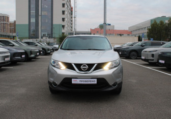 Подержанный автомобиль Nissan Qashqai 2018 года (3 фото)