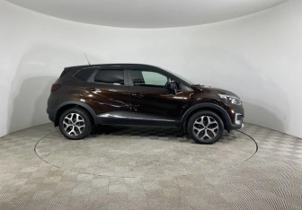 Подержанный автомобиль Renault Kaptur 2018 года (4 фото)