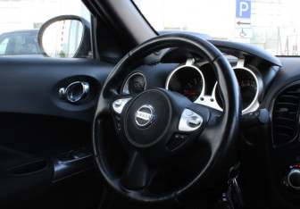 Подержанный автомобиль Nissan Juke 2012 года (11 фото)