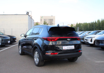 Подержанный автомобиль Kia Sportage 2018 года (6 фото)