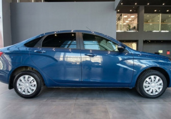 Подержанный автомобиль LADA (ВАЗ) Vesta Sedan 2016 года (3 фото)