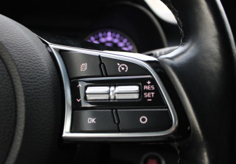 Подержанный автомобиль Kia Cerato Sedan 2019 года (14 фото)