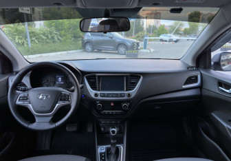 Подержанный автомобиль Hyundai Solaris Sedan 2017 года (11 фото)