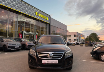 Подержанный автомобиль Volkswagen Tiguan 2010 года (2 фото)