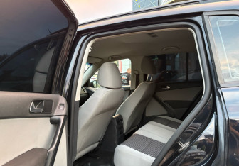 Подержанный автомобиль Volkswagen Tiguan 2010 года (12 фото)