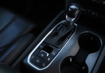 Подержанный автомобиль Hyundai Santa Fe 2019 года (17 фото)
