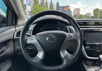 Подержанный автомобиль Nissan Murano Suv 2018 года (14 фото)