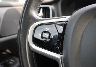 Подержанный автомобиль Volvo S60 2020 года (18 фото)