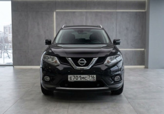 Подержанный автомобиль Nissan X-Trail 2016 года (5 фото)