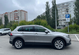 Подержанный автомобиль Volkswagen Tiguan 2021 года (4 фото)