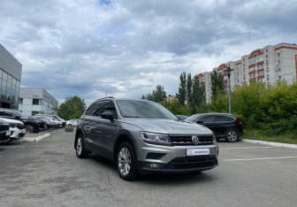 Подержанный автомобиль Volkswagen Tiguan 2020 года (3 фото)