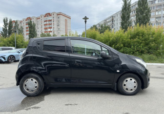 Подержанный автомобиль Chevrolet Spark 2012 года (4 фото)