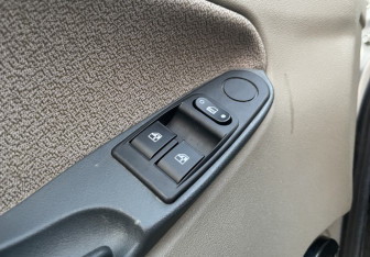 Подержанный автомобиль LADA (ВАЗ) Kalina Hatchback 2010 года (15 фото)