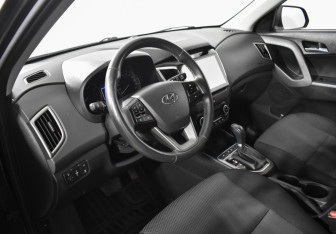 Подержанный автомобиль Hyundai Creta 2016 года (9 фото)