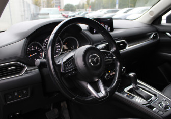 Подержанный автомобиль Mazda CX-5 2018 года (7 фото)