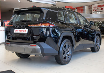 Новый Toyota RAV4 2025 (4 фото)
