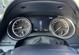 Подержанный автомобиль Toyota Camry Sedan 2021 года (16 фото)