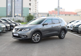 Подержанный автомобиль Nissan X-Trail 2015 года (1 фото)