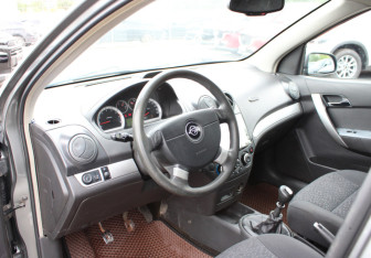 Подержанный автомобиль Ravon Nexia R3 2016 года (7 фото)