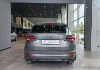 Подержанный автомобиль Skoda Karoq 2021 года (6 фото)