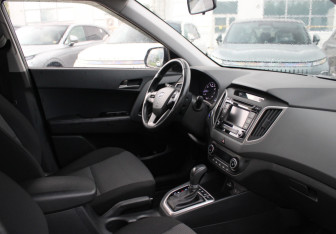 Подержанный автомобиль Hyundai Creta 2018 года (8 фото)
