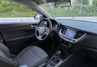 Подержанный автомобиль Hyundai Solaris Sedan 2017 года (10 фото)