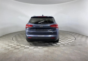 Подержанный автомобиль Kia Ceed Wagon 2018 года (6 фото)