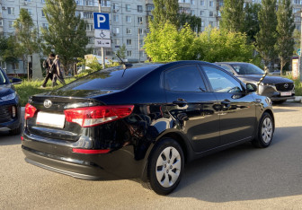 Подержанный автомобиль Kia Rio Sedan 2017 года (5 фото)