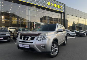 Подержанный автомобиль Nissan X-Trail 2011 года (1 фото)