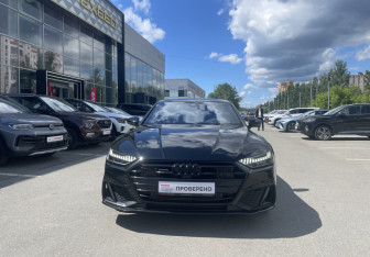 Подержанный автомобиль Audi A7 2020 года (2 фото)