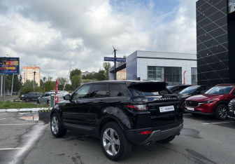 Подержанный автомобиль Land Rover Range Rover Evoque 2017 года (7 фото)