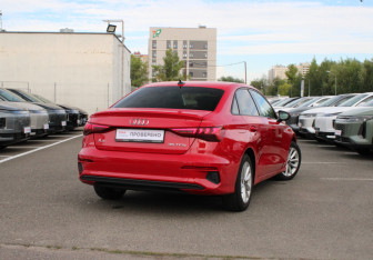 Подержанный автомобиль Audi A3 Sedan 2021 года (4 фото)