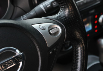 Подержанный автомобиль Nissan Juke 2011 года (14 фото)