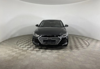 Подержанный автомобиль Hyundai Elantra Sedan 2017 года (2 фото)