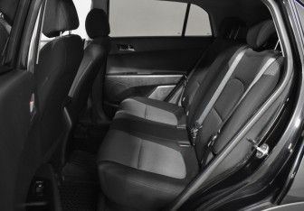 Подержанный автомобиль Hyundai Creta 2016 года (11 фото)
