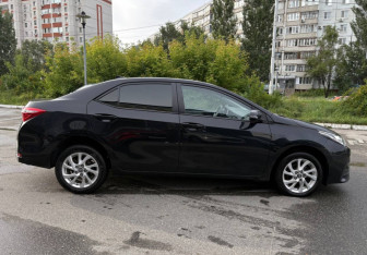 Подержанный автомобиль Toyota Corolla Sedan 2018 года (4 фото)